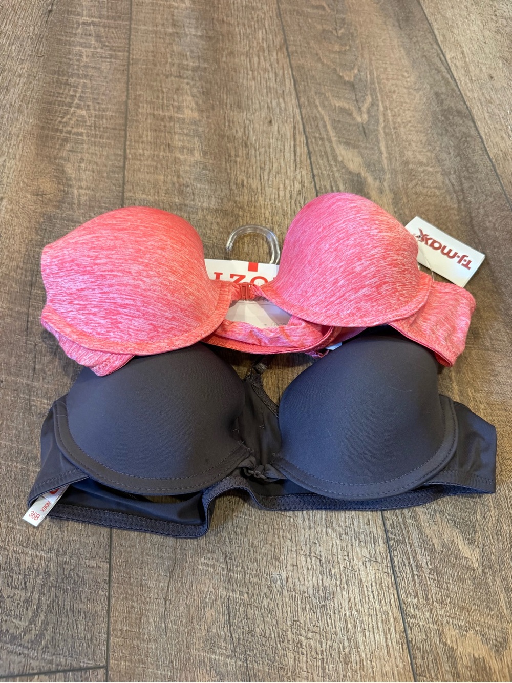 NWT IZOD Intimates 2 Pack Bras 36B Racerback Front Closure Pink Black